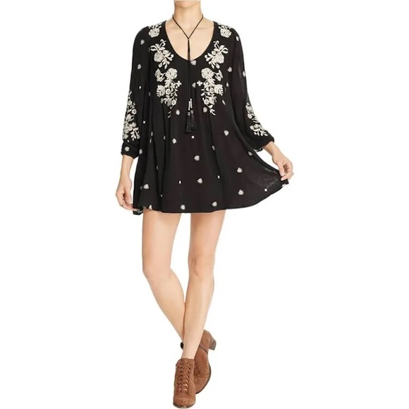 Free People Sweet Tennessee Mini Swing Dress-Size Medium-Black - Picture 2 of 11